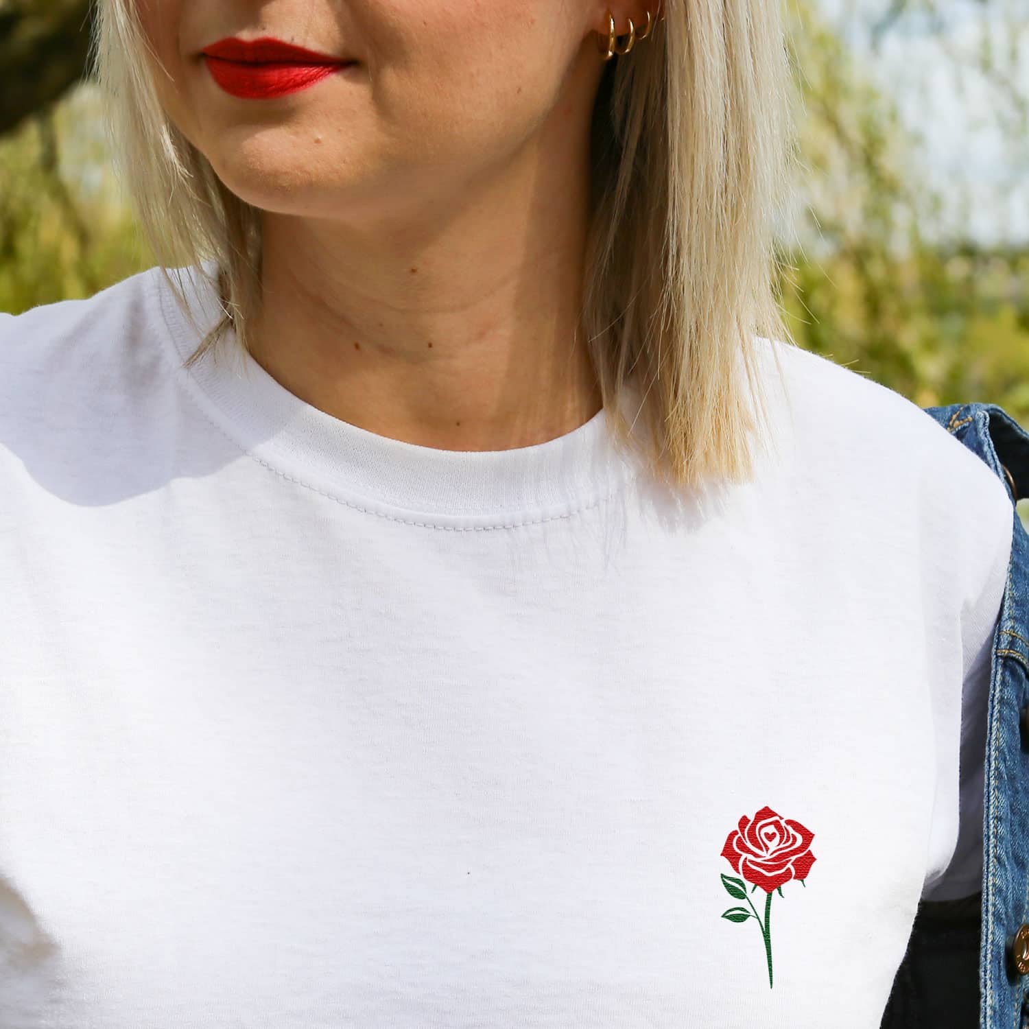 T-shirt brodé Rose